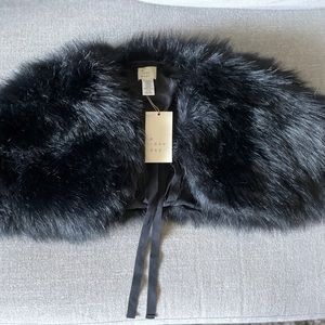 Black faux fur cape NWT